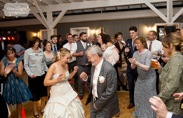 warfield-house-wedding-bride-dad-dancing