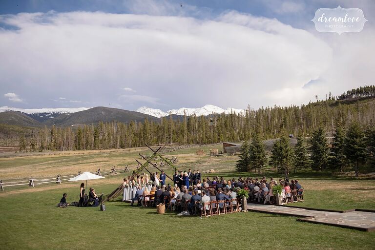 Beautiful outdoor ceremony space with mountains at Devil's Thumb.