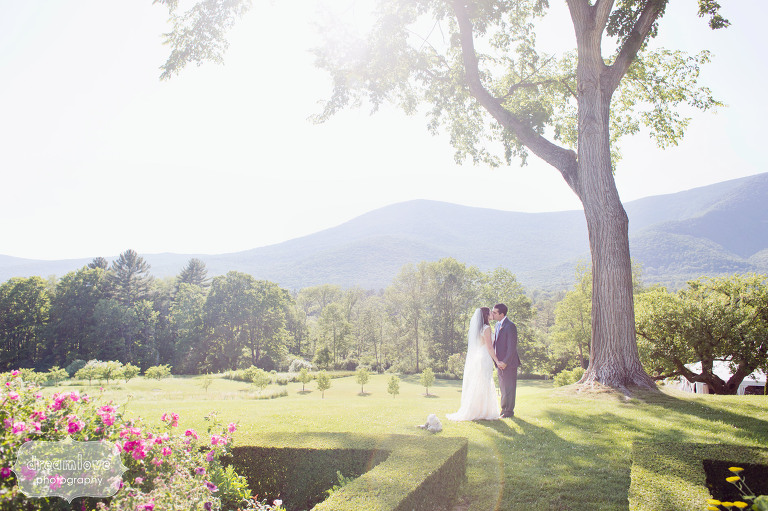 Fine art wedding photography of bride and groom at the scenic Hildene Estate venue in Manchester, VT.