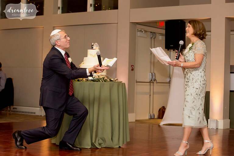 Parents perform a funny speech at Boston Jewish wedding.
